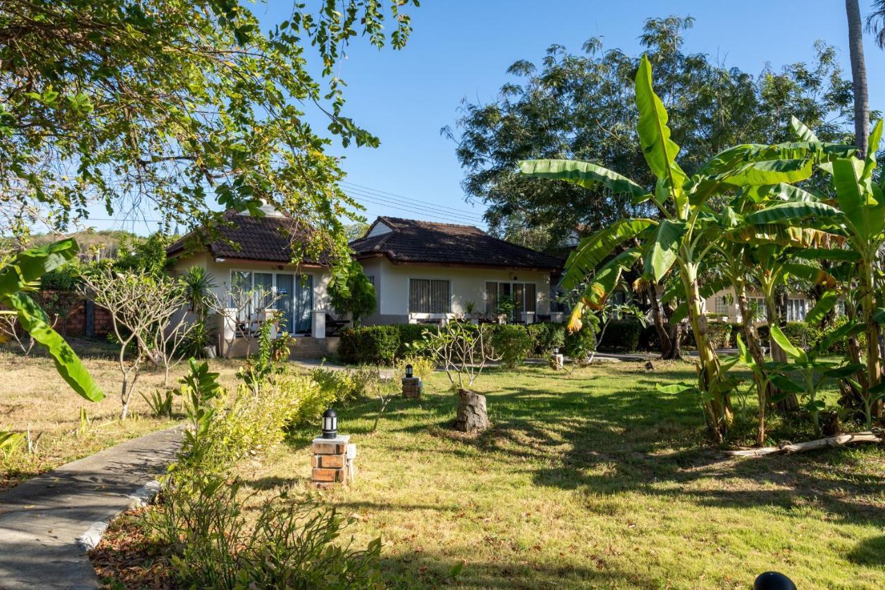 美好时光兰塔海滩度假村【Sha】 Ko Lanta 外观 照片