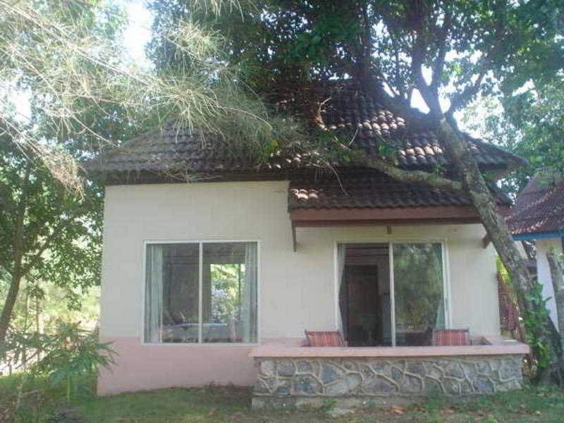 美好时光兰塔海滩度假村【Sha】 Ko Lanta 外观 照片