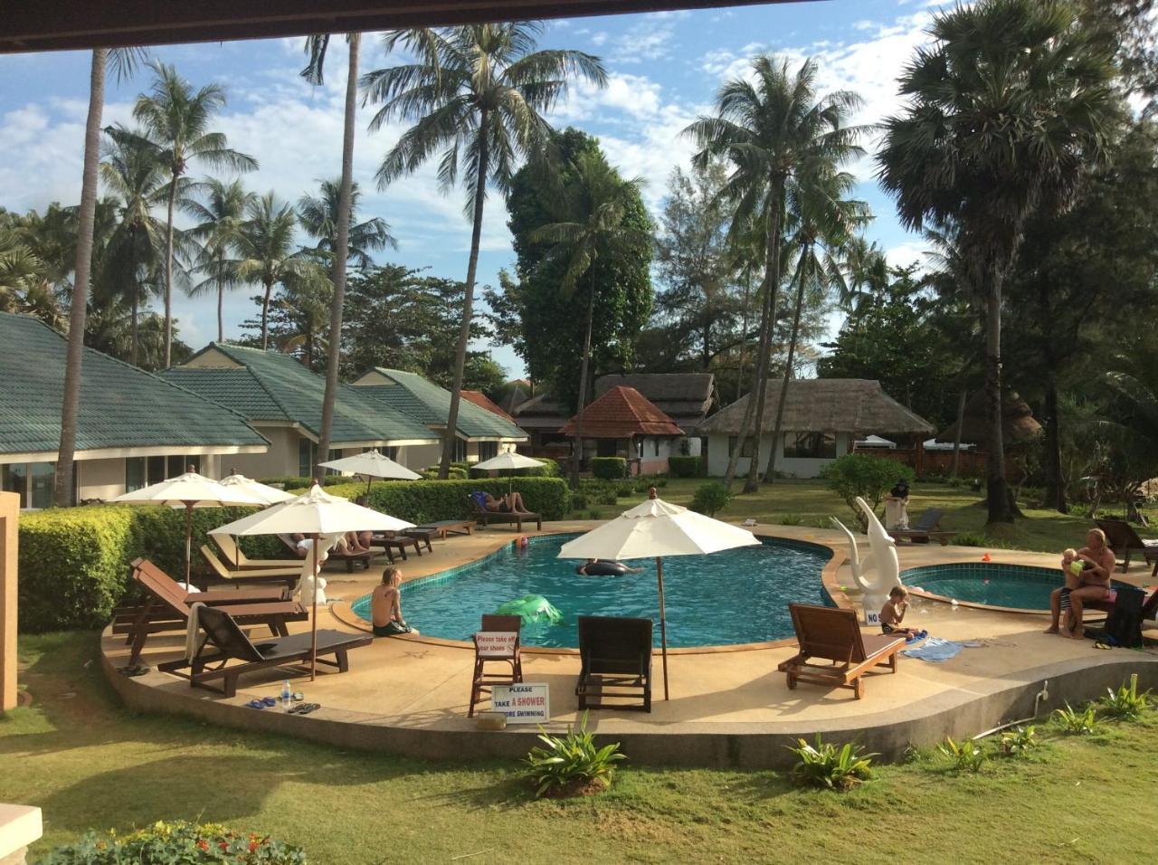 美好时光兰塔海滩度假村【Sha】 Ko Lanta 外观 照片